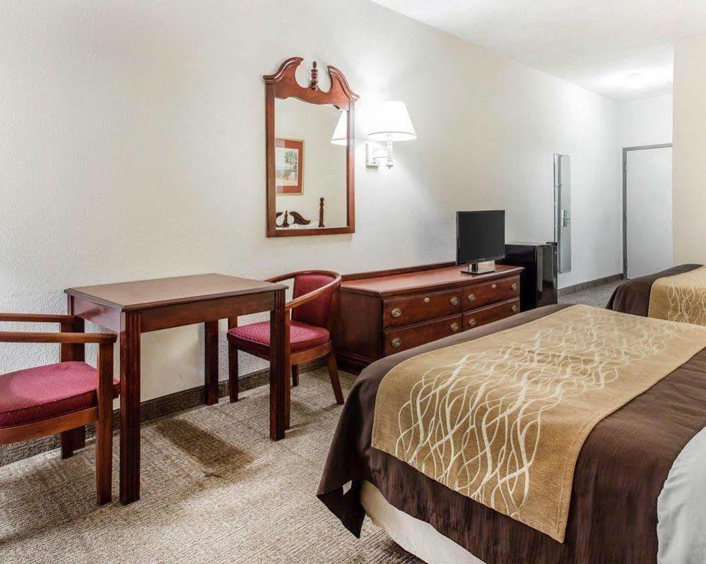 Quality Inn Surfside Beach Esterno foto